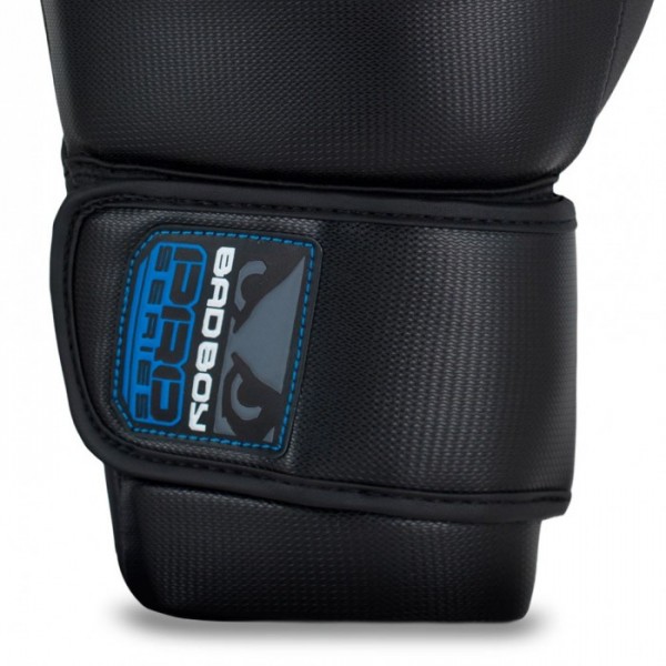 Боксерские перчатки Bad Boy Pro Series 3.0 Blue 10 ун.