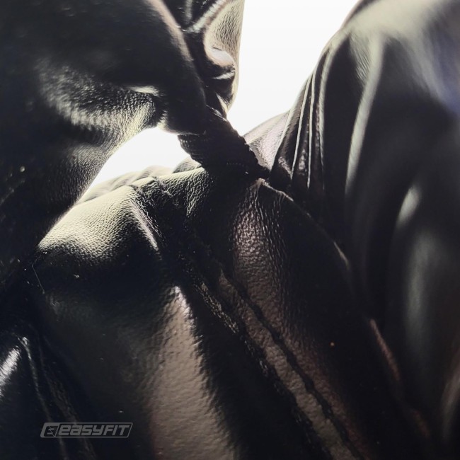 Боксерские перчатки Everlast 16 унций (16 oz) черные